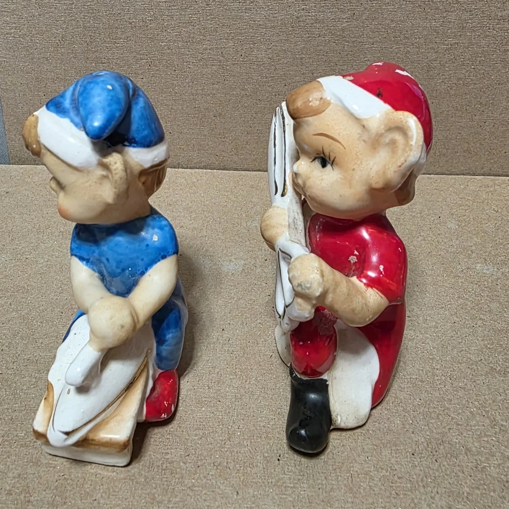 Vtg Pixie Elf Sewing Themed Salt Pepper Shaker Set #145